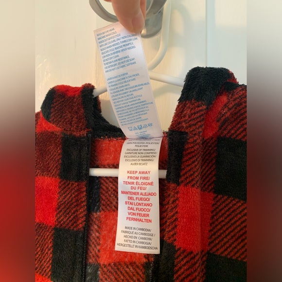 Sz 4/5 onesie - Picture 4 of 7